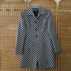 Donna Rae Black and White Chevron Coat